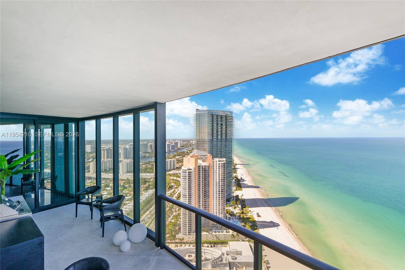 18555 Collins AveSunny Isles Beach - Condo/Co-Op/Seasonal,Condo condo unit 4305 - picture