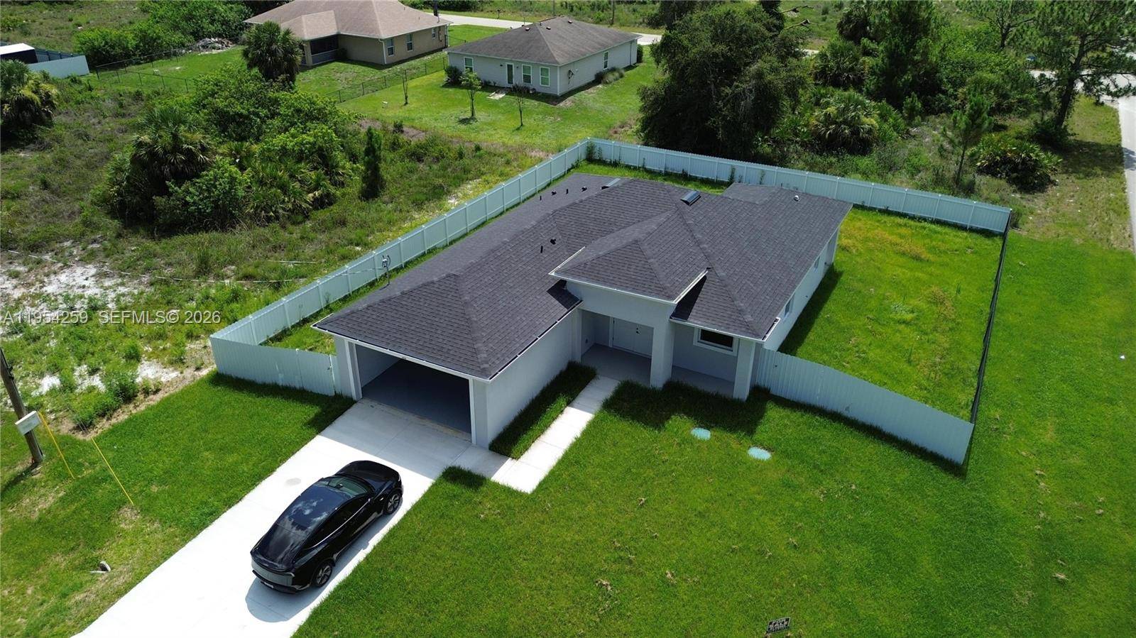 1111 GUNBY AVE SLehigh Acres - picture