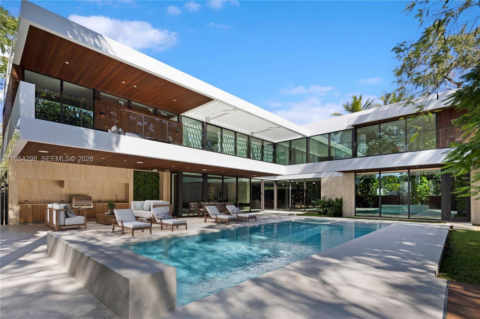 3210 Coacoochee StMiami - picture