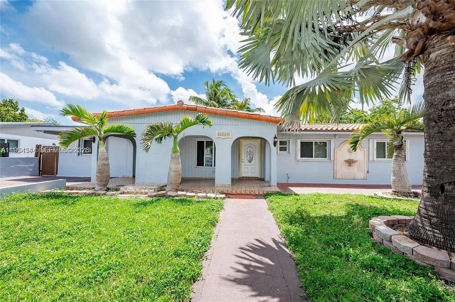 11950 SW 182nd TerMiami - picture