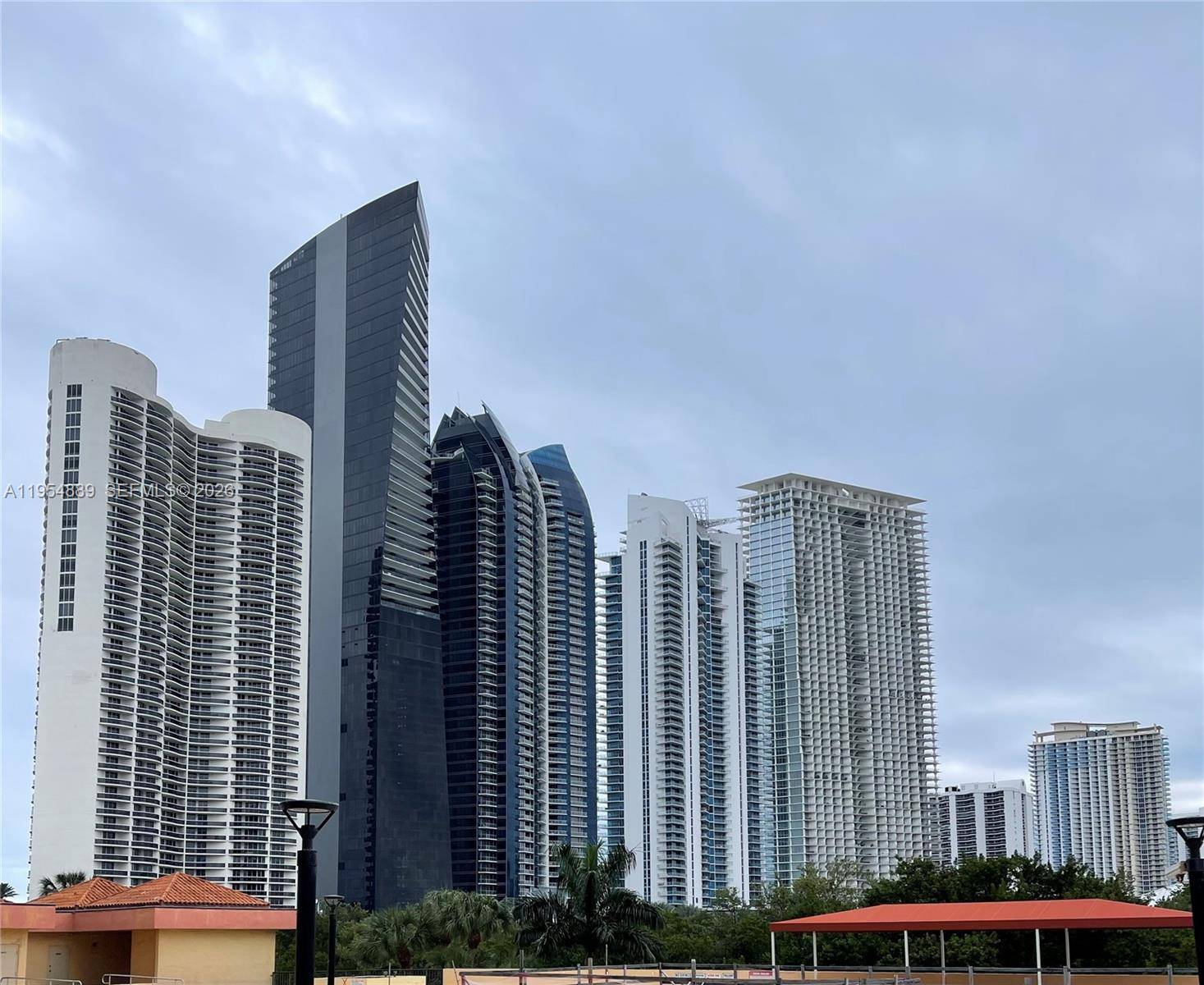 210 174th StSunny Isles Beach - Winston Towers 600 HOA condo unit 309 - picture
