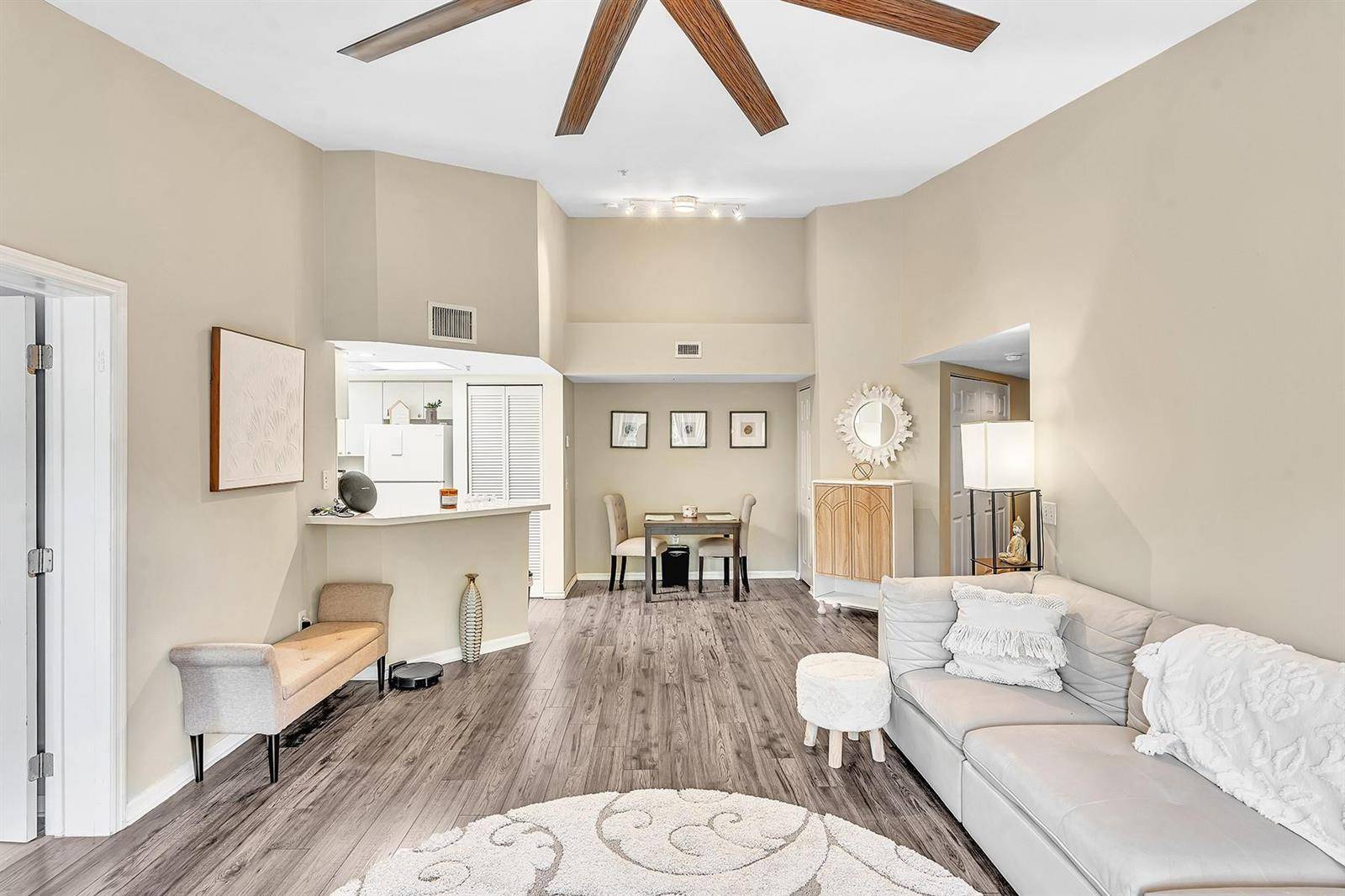 2131 SE 10thFort Lauderdale - VILLAGE EAST condo unit 1117 - picture