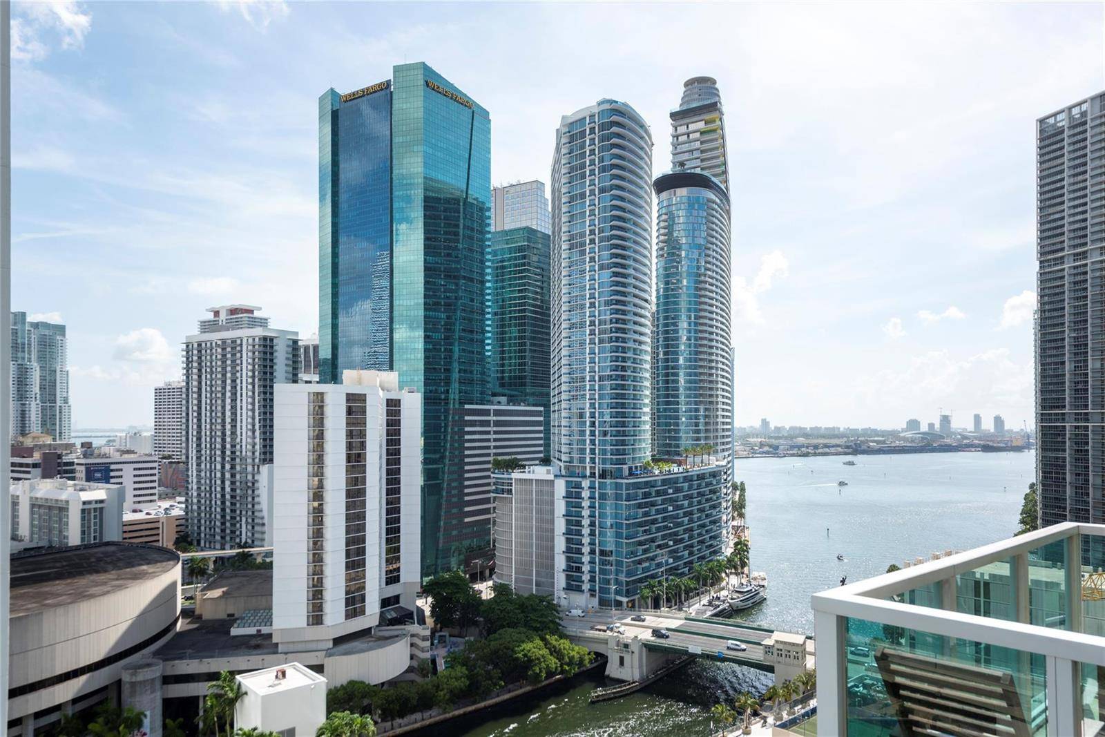 41 SE 5thMiami - BRICKELL ON THE RIVER S condo unit 1315 - picture