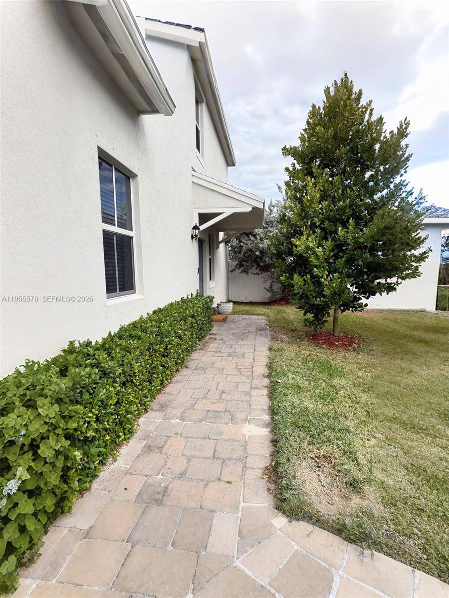 1783 SE 7th TerHomestead - picture