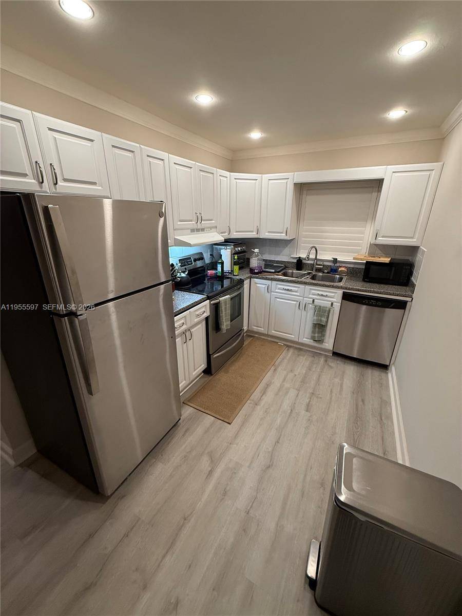 7765 SW 86th StMiami - Condo 1-4 Stories,Condo condo unit F2-112 - picture