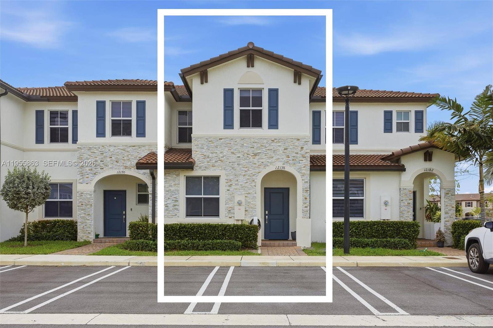 12176 NW 23rd PathMiami - picture