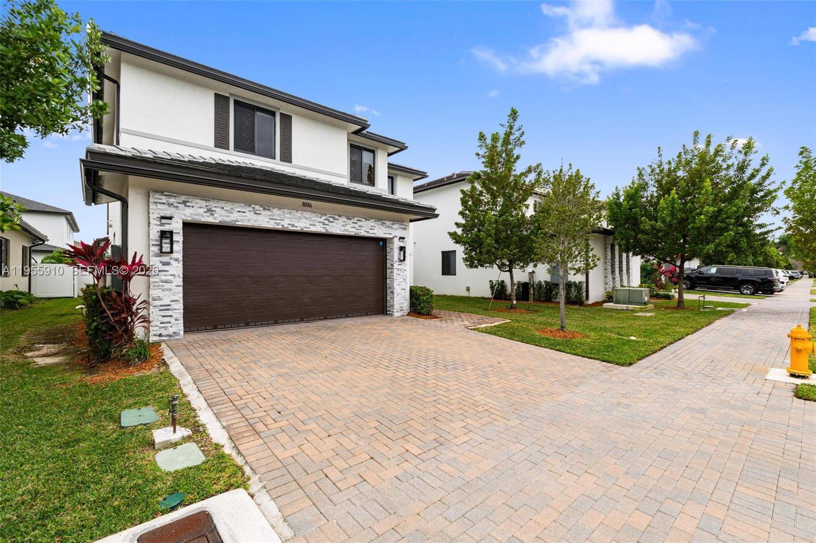 8086 NW 47th TerDoral - picture