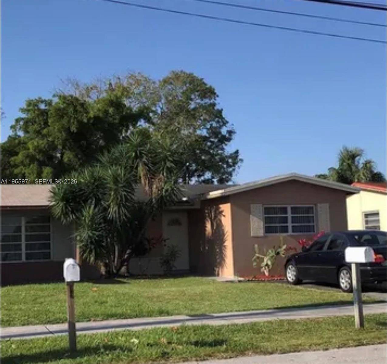 6532 SW 18th CtNorth Lauderdale - picture