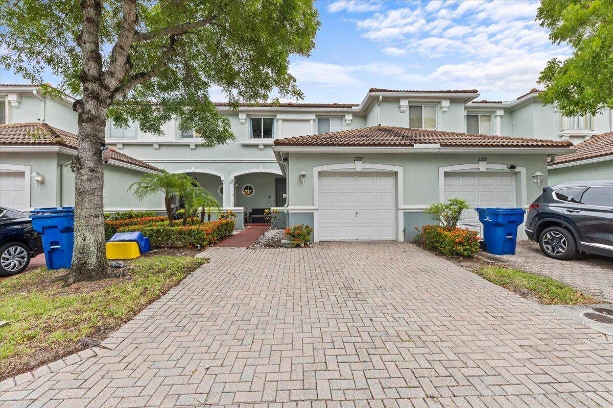 2227 OakmontRiviera Beach - picture