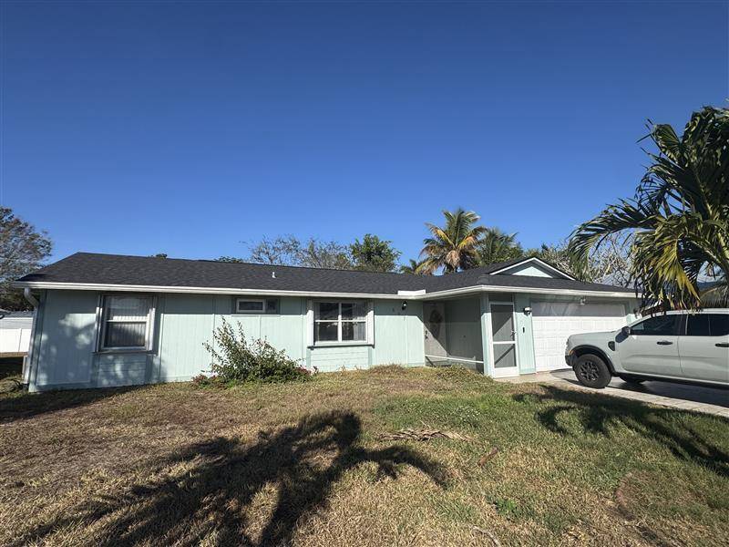607 SE DeanPort St. Lucie - picture
