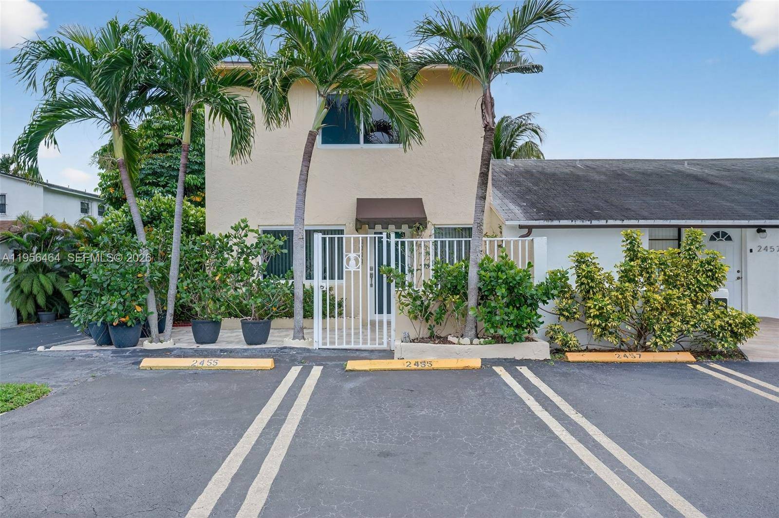 2455 SW 11th StMiami - TWIN HOMES VILLAGE II CON,TWIN HOMES VILLAGE I condo unit 7-A - picture