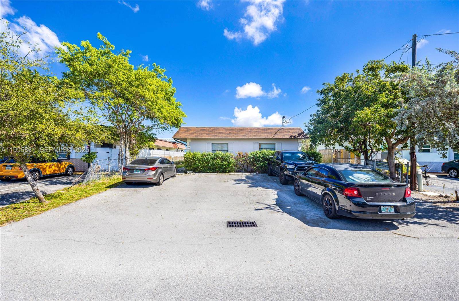 240 SE 9th AvePompano Beach - picture