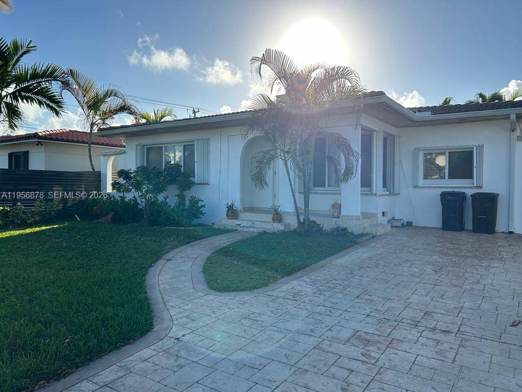 9208 Byron AveSurfside - picture