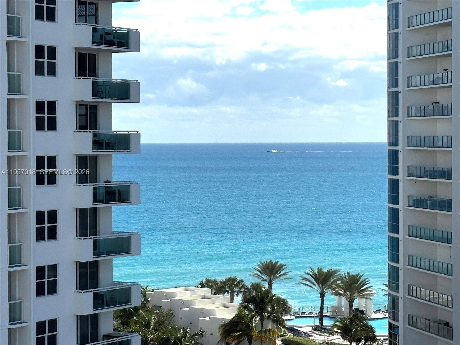 3000 S OCEAN DRHollywood - RESIDENCES ON HOLLYWOOD B condo unit 1006 - picture