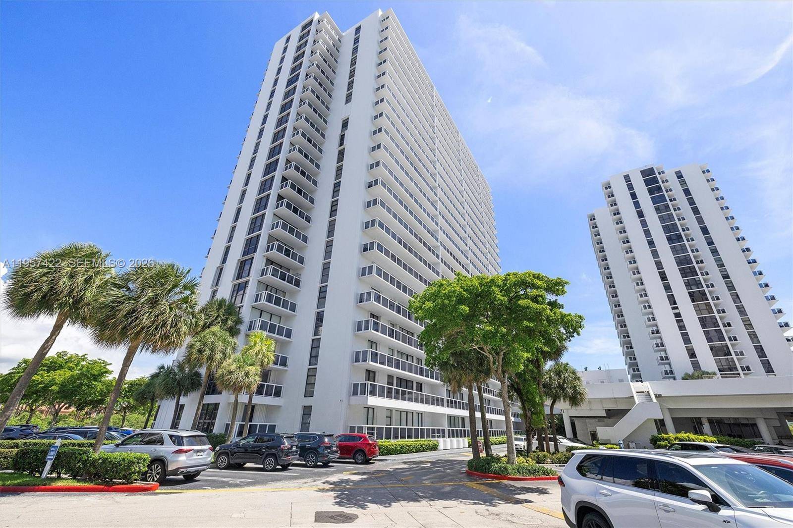 20515 E Country Club DrAventura - Condo 5+ Stories,Condo condo unit 1747 - picture