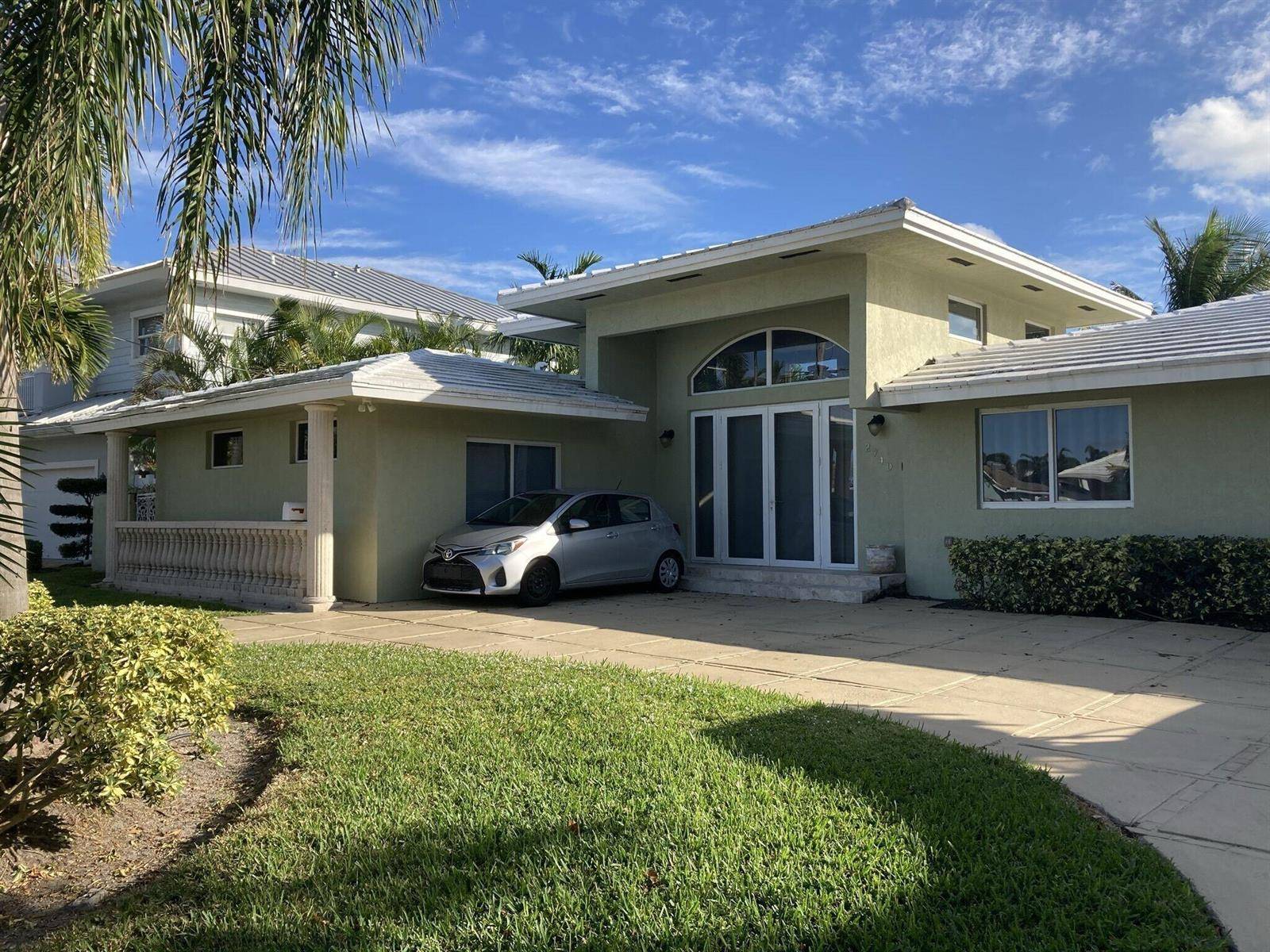 2740 NE 10thPompano Beach - picture