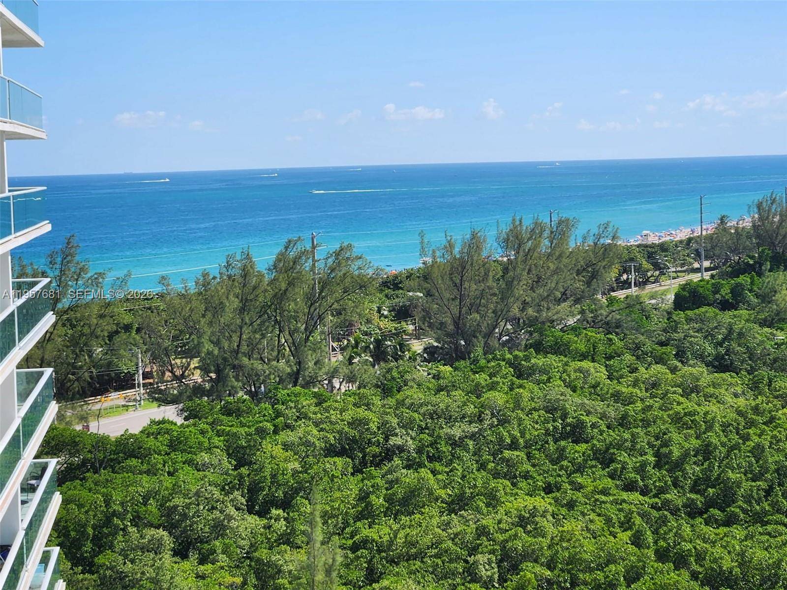 100 S Bayview DrSunny Isles Beach - ARLEN HOUSE EAST CONDO condo unit 1222 - picture
