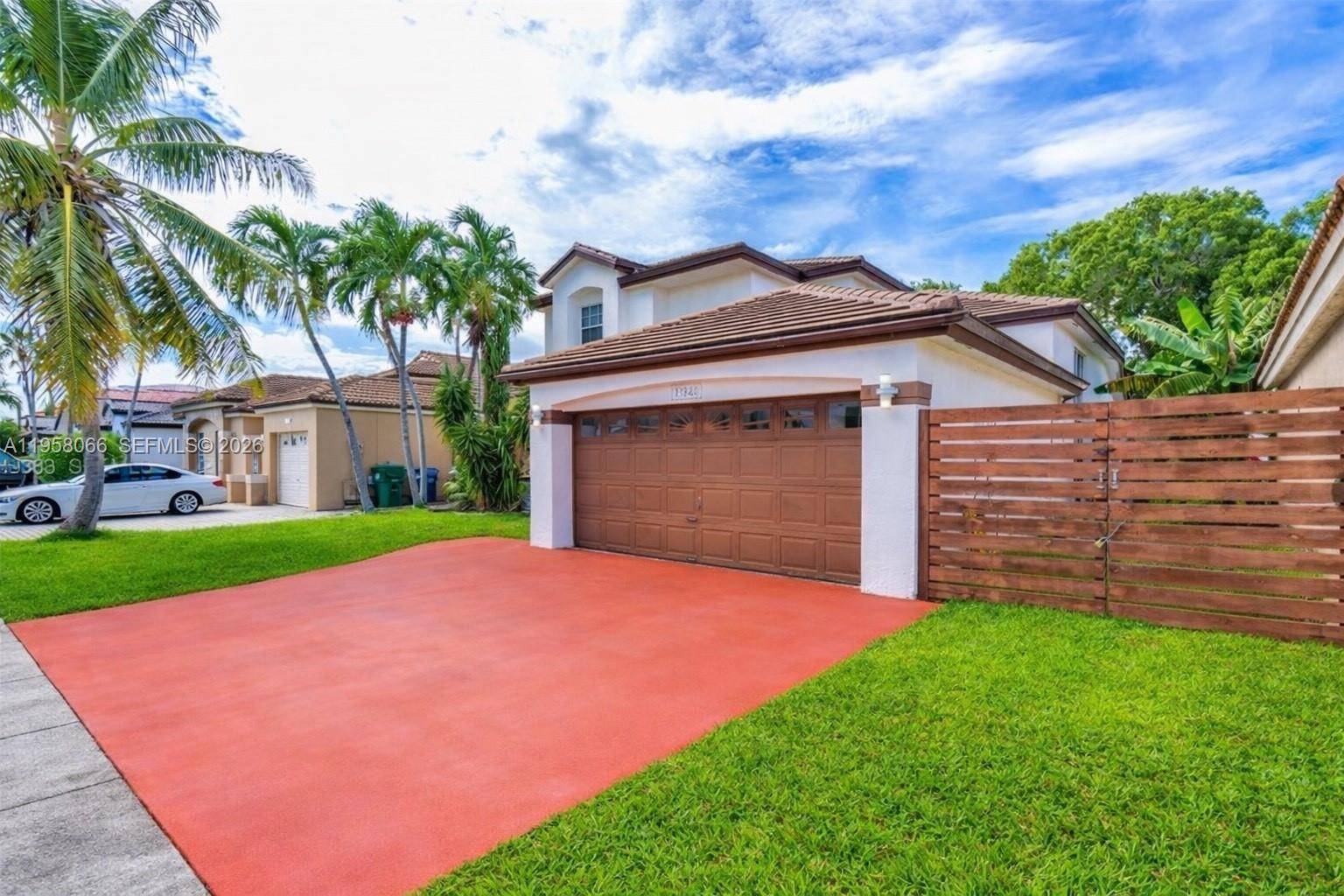 13249 NW 9th LnMiami - picture