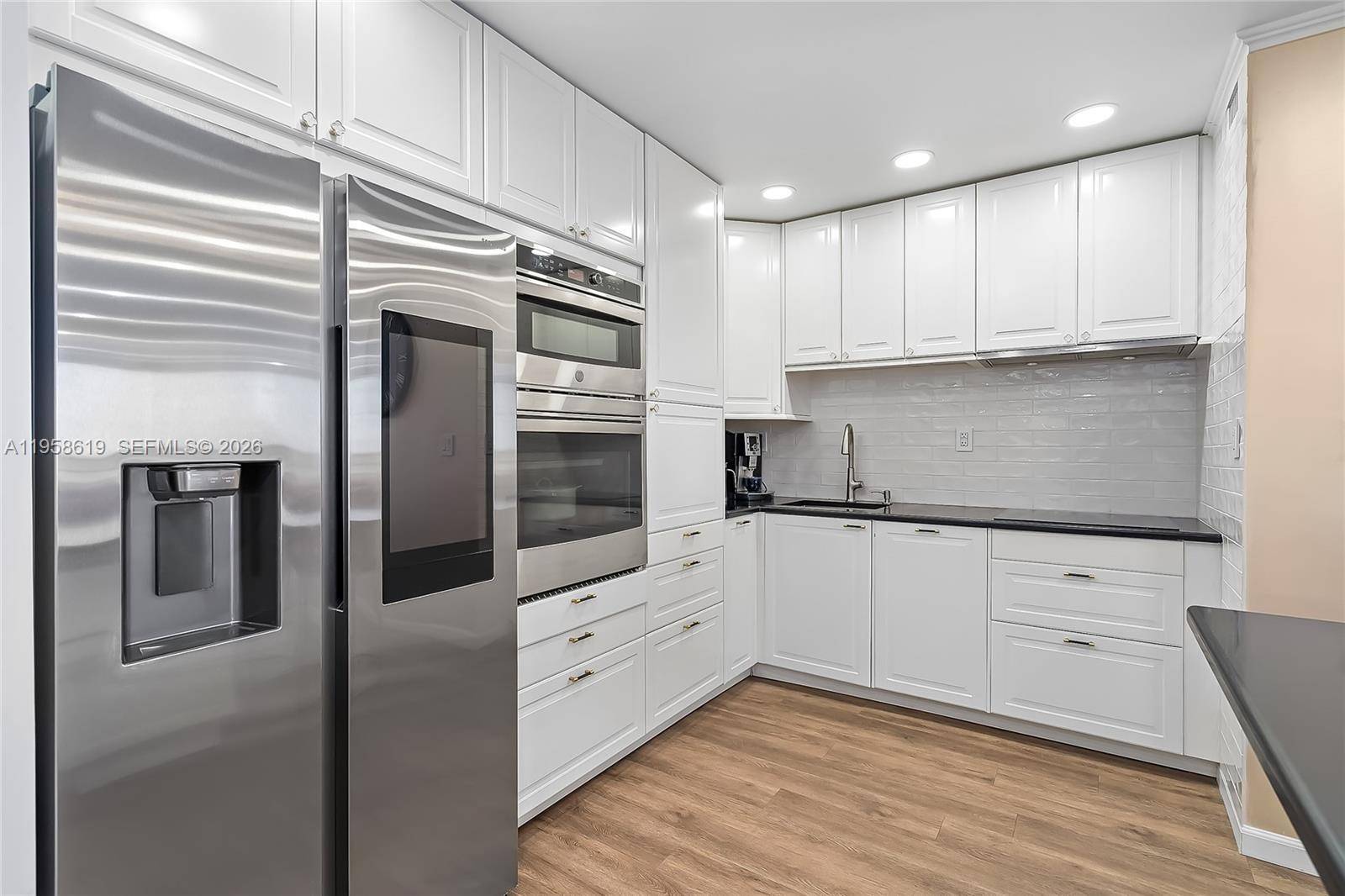 600 Three Islands BlvdHallandale Beach - Condo 5+ Stories,Condo condo unit 604 - picture