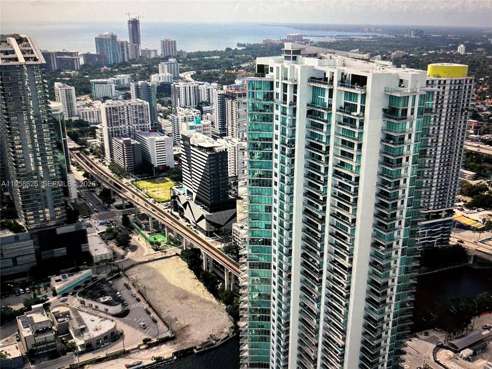 92 SW 3rd StMiami - Condo/Co-Op/Annual,Condo condo unit 3703 - picture