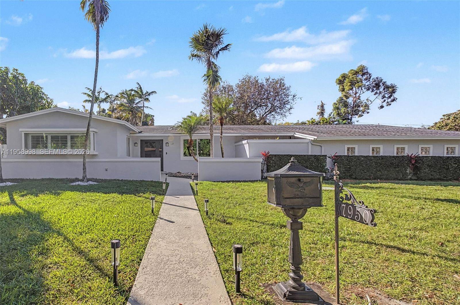 7950 SW 161st StPalmetto Bay - picture