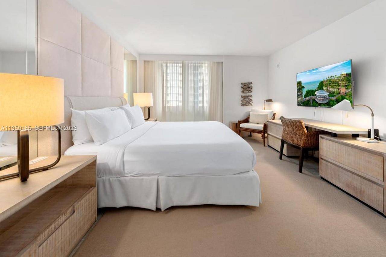102 24th StMiami Beach - 2399 COLLINS AVENUE condo unit 1007 - picture