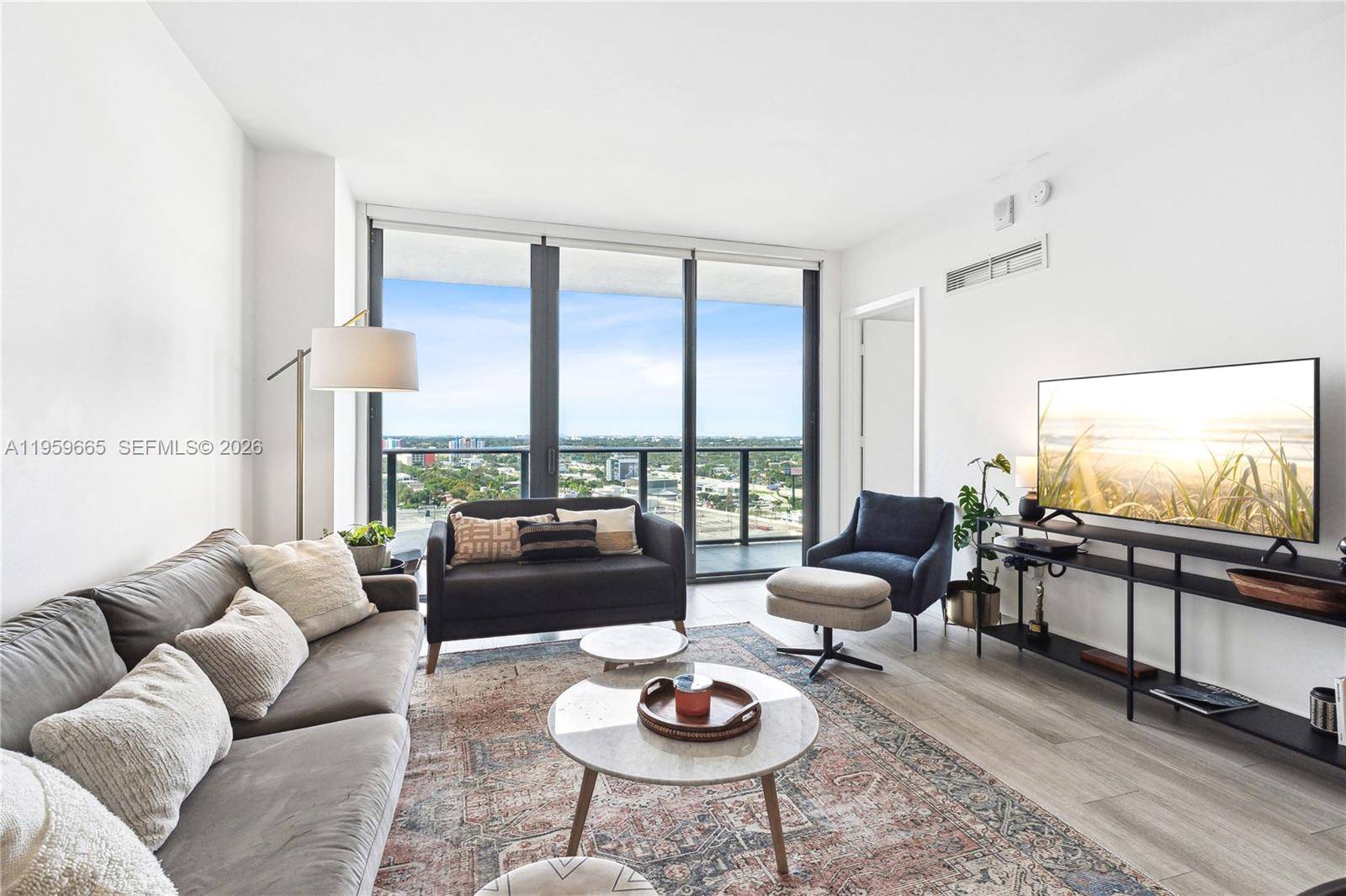 121 NE 34th StMiami - Condo/Co-Op/Annual,Condo condo unit 1612 - picture