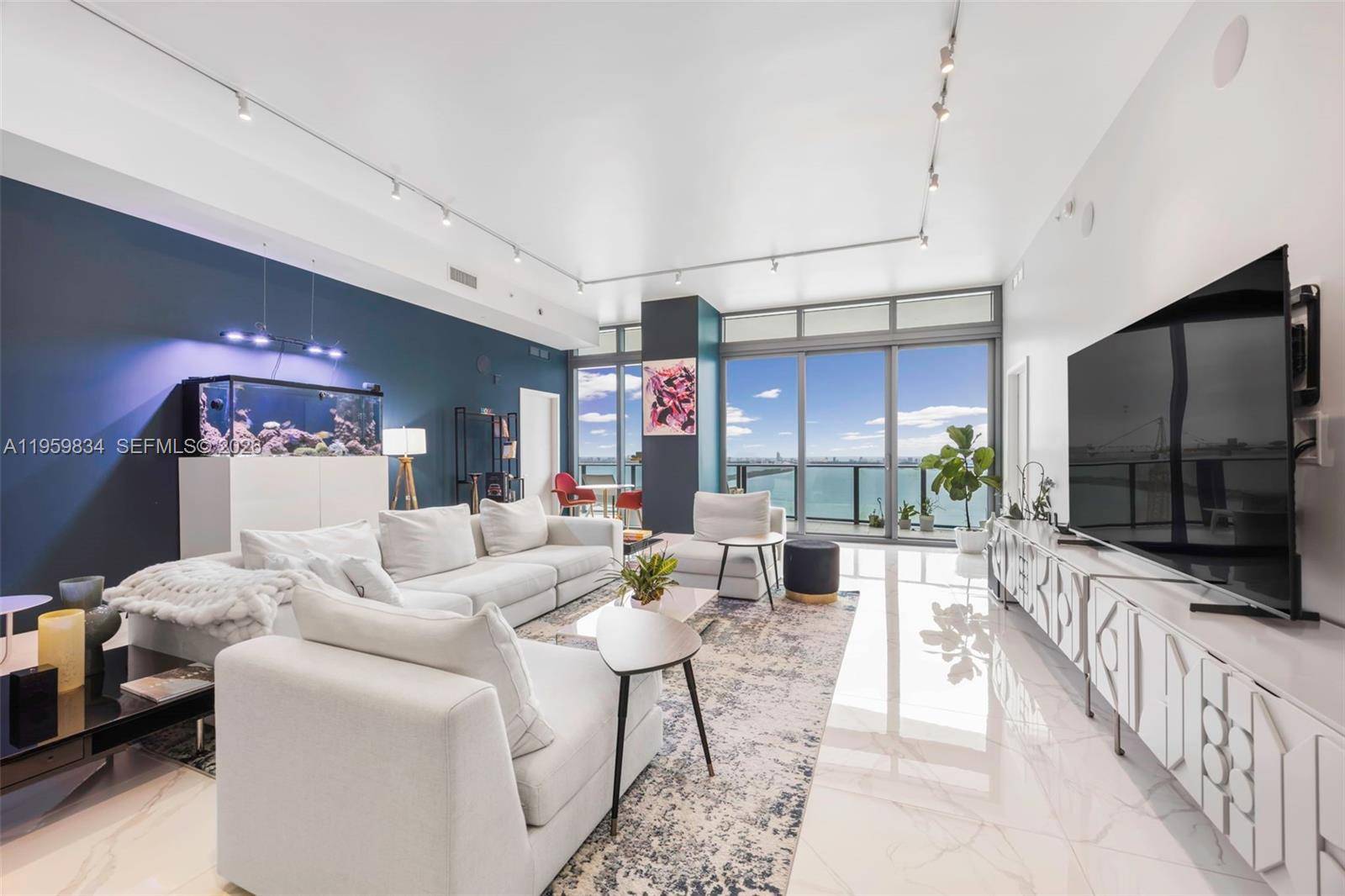 460 NE 28th StMiami - ICON BAY CONDO condo unit PH 4002 - picture