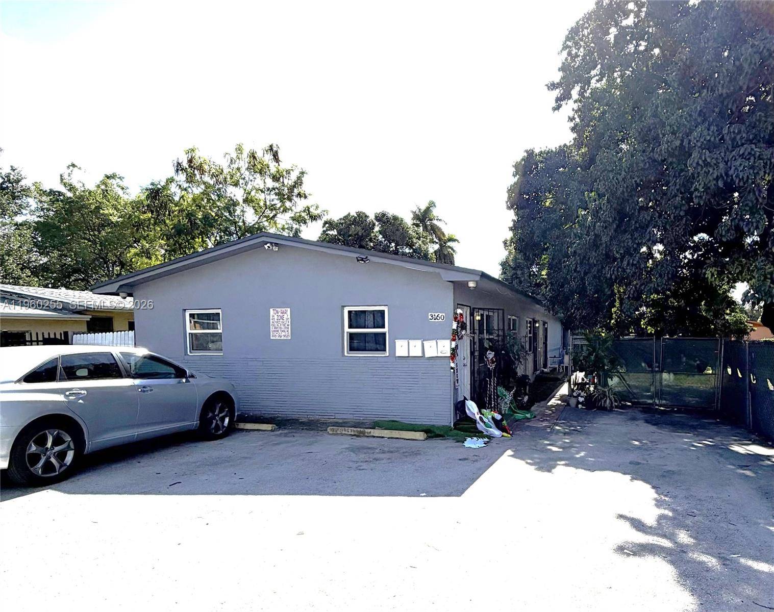 3160 NW 135th StOpa-Locka - picture