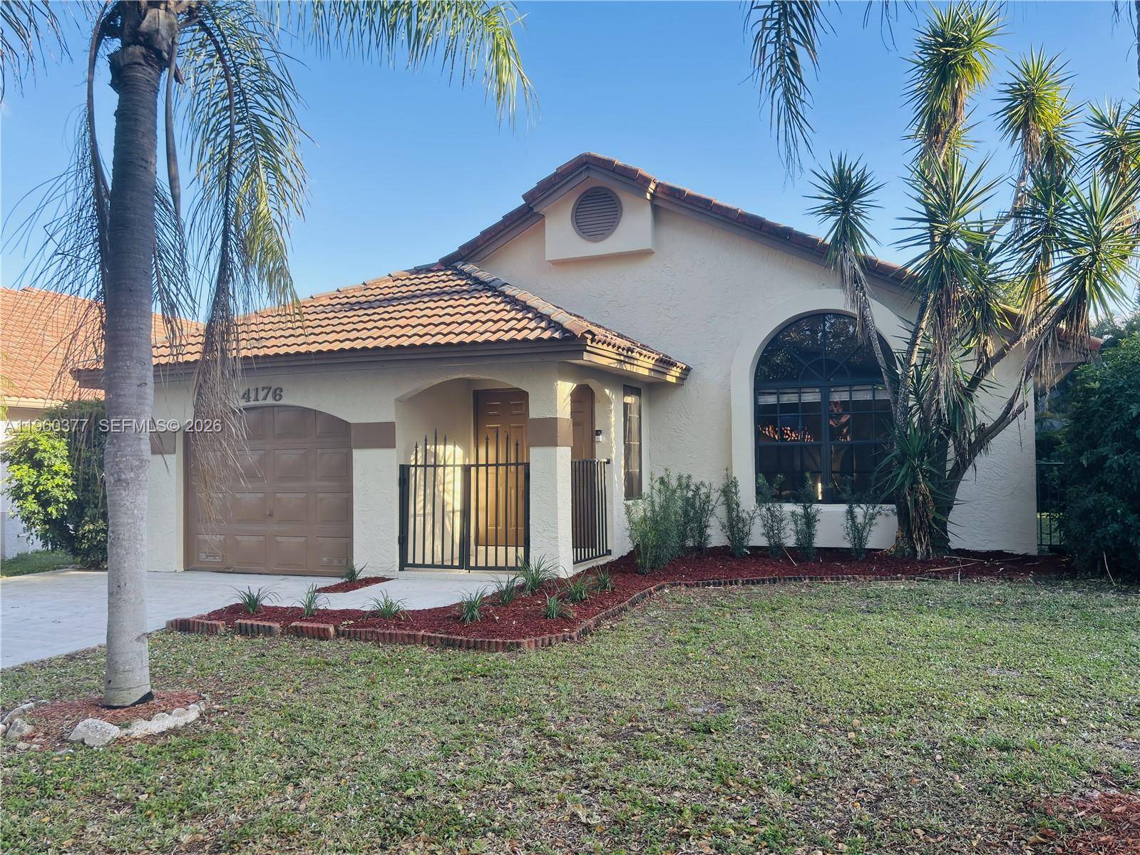 4176 NW 5th DrDeerfield Beach - picture