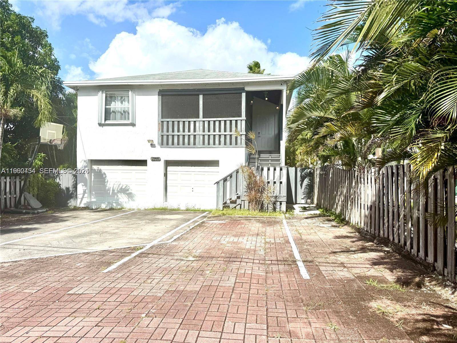 1531 NE 35th StOakland Park - picture