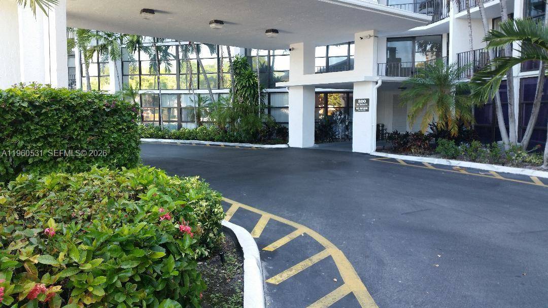 800 Parkview DrHallandale Beach - Condo 5+ Stories,Condo condo unit 416 - picture