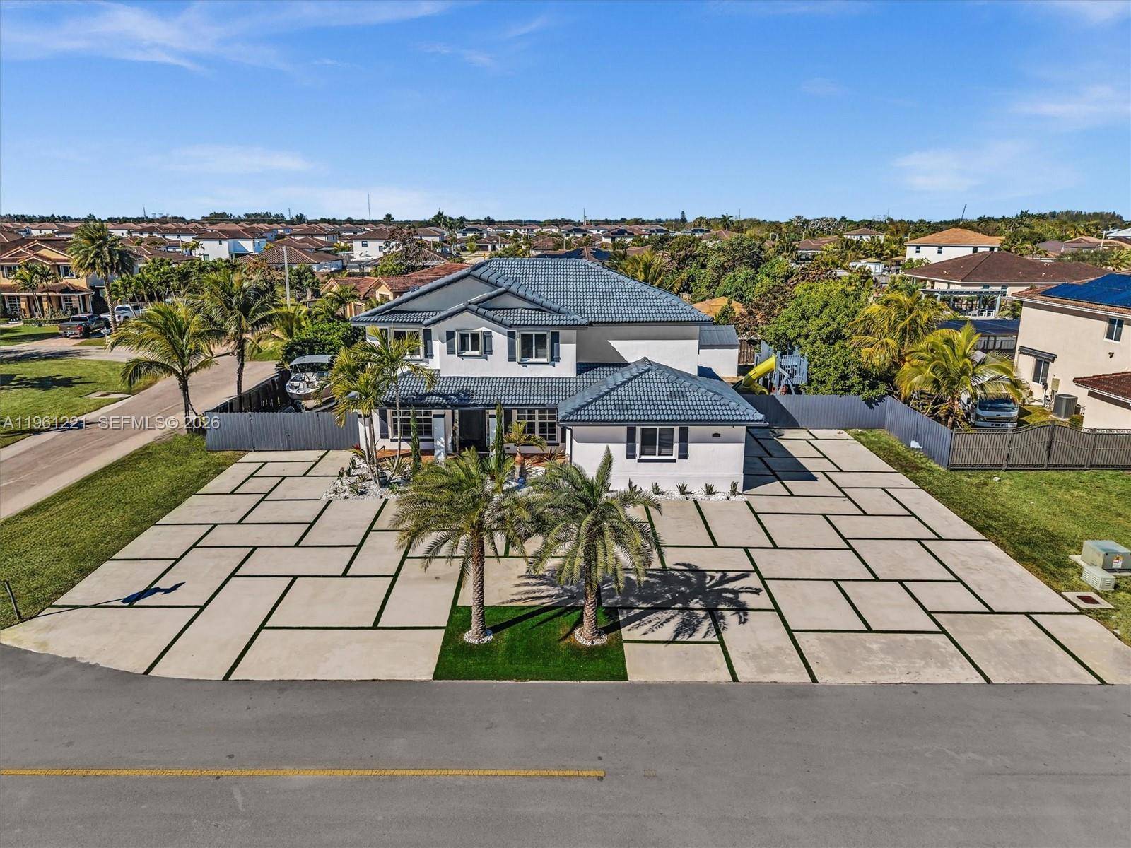 22690 SW 127th CtMiami - picture