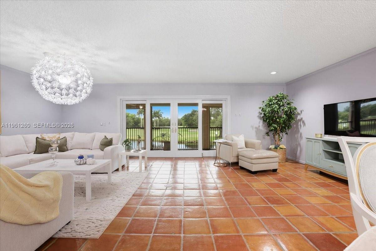 400 NW 127th AvePlantation - LAGO MAR EAST LODGE CONDO condo unit 13 - picture