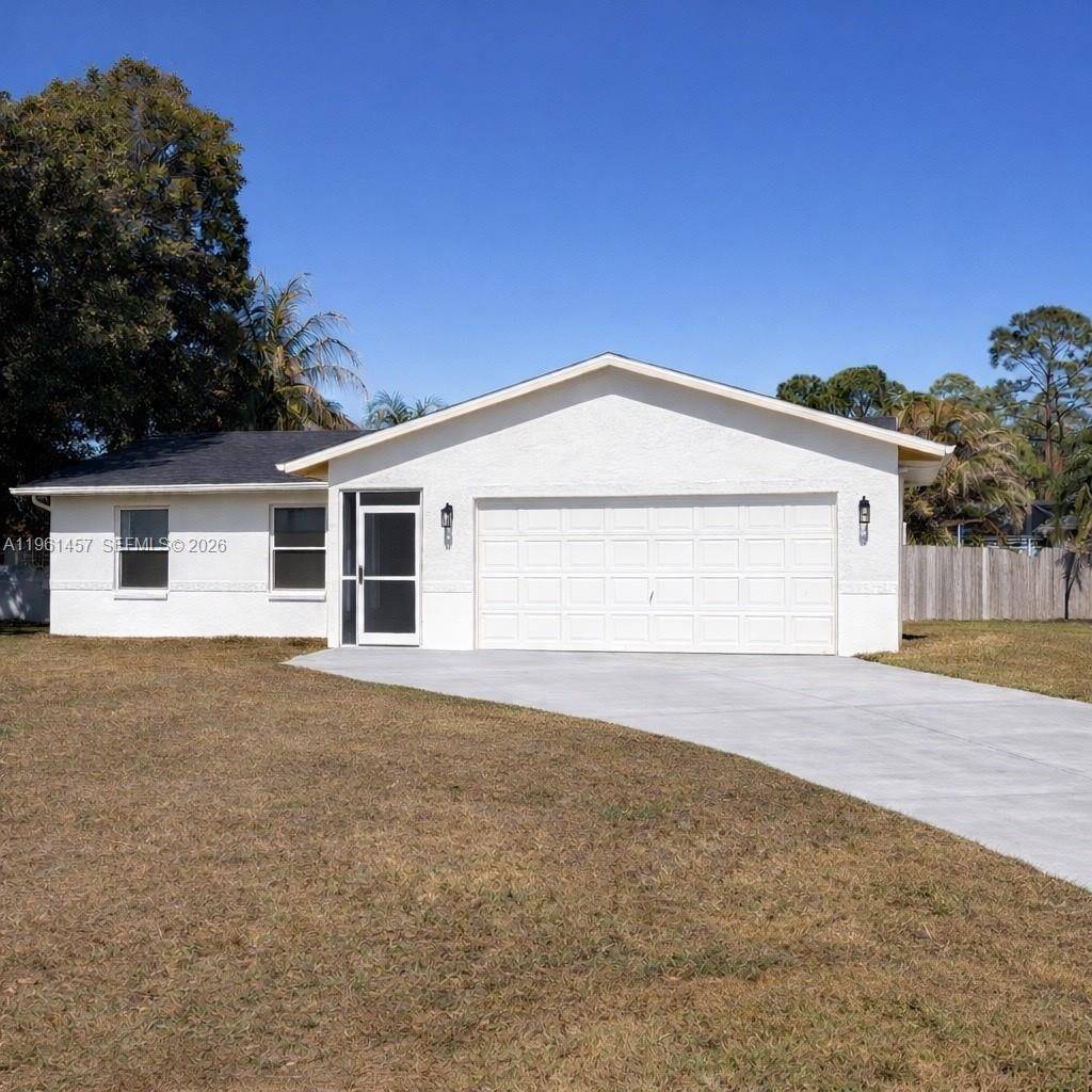 1819 SE Joy Haven StPort St. Lucie - picture