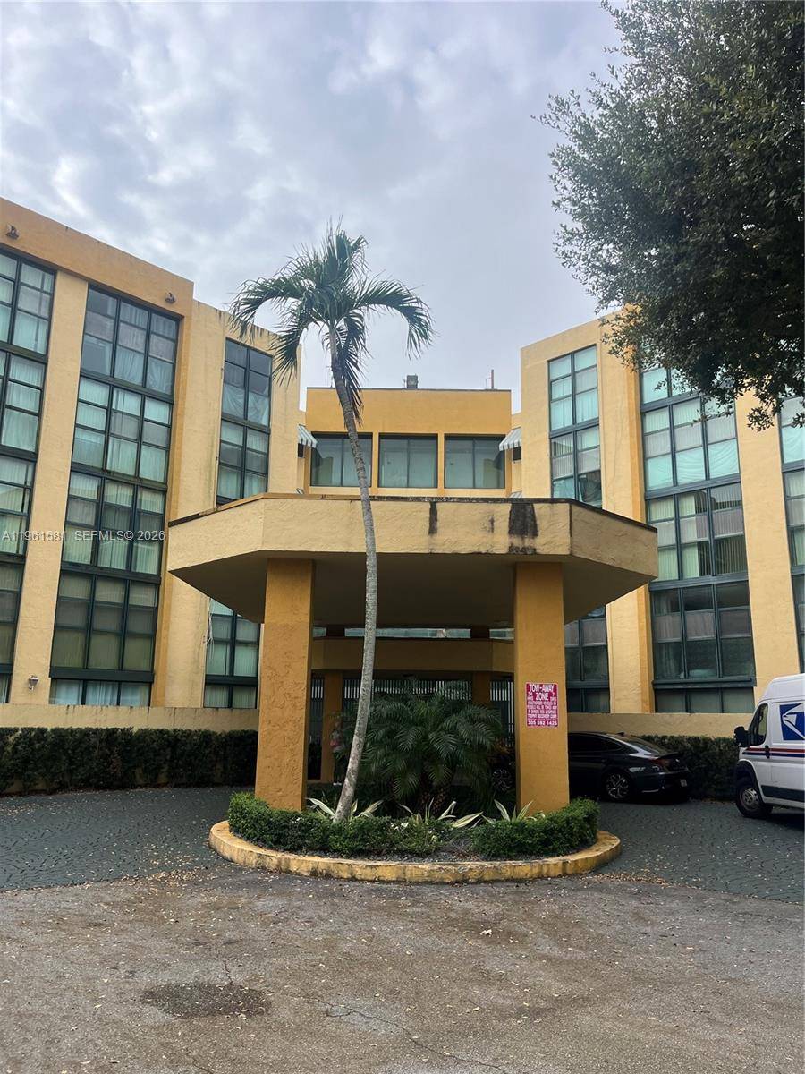 11800 SW 18th StMiami - Co-Op 5+ Stories,Condo condo unit 307-4 - picture