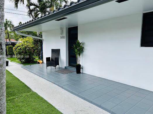 1851-1853 NW 22nd PlMiami - picture