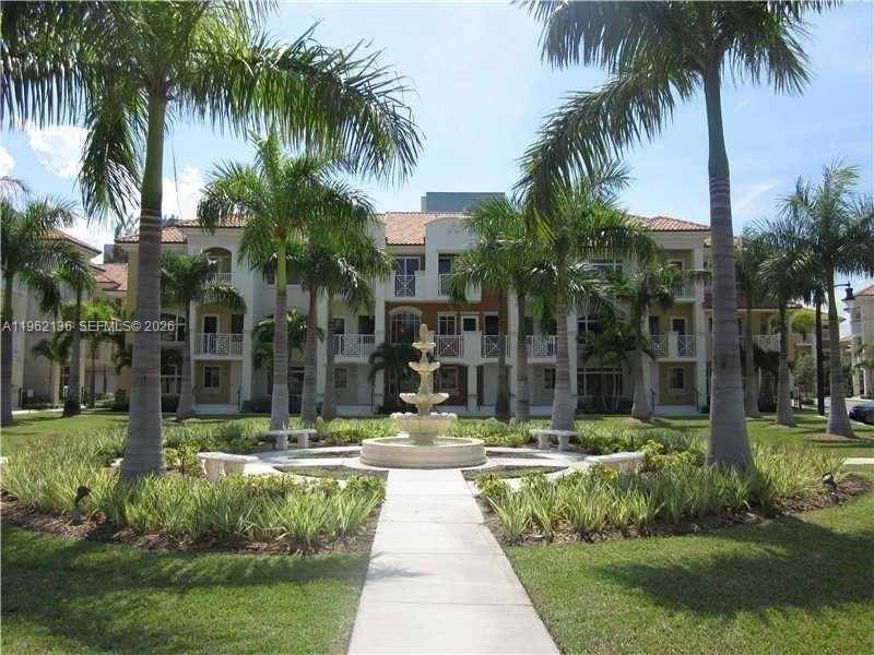 18402 NE 27 CTAventura - MERCO AT AVENTURA condo unit 124 - picture
