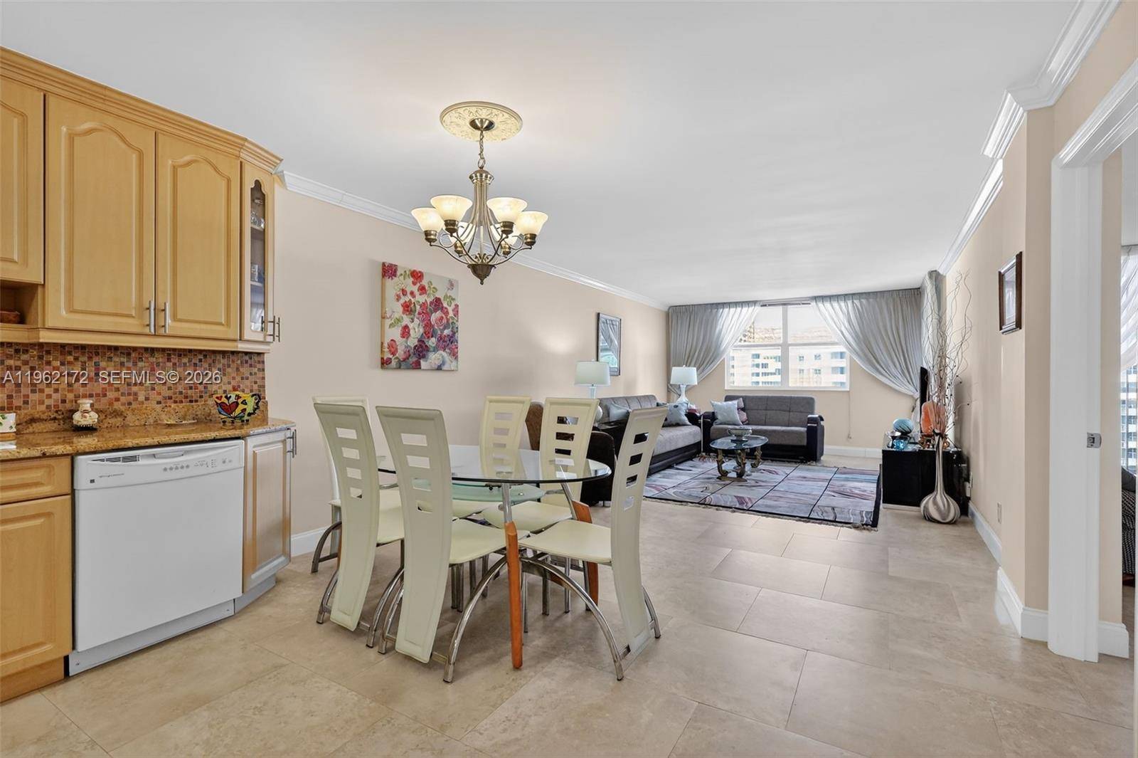 1849 S Ocean DrHallandale Beach - PLAZA TOWERS SOUTH CONDO condo unit 905 - picture