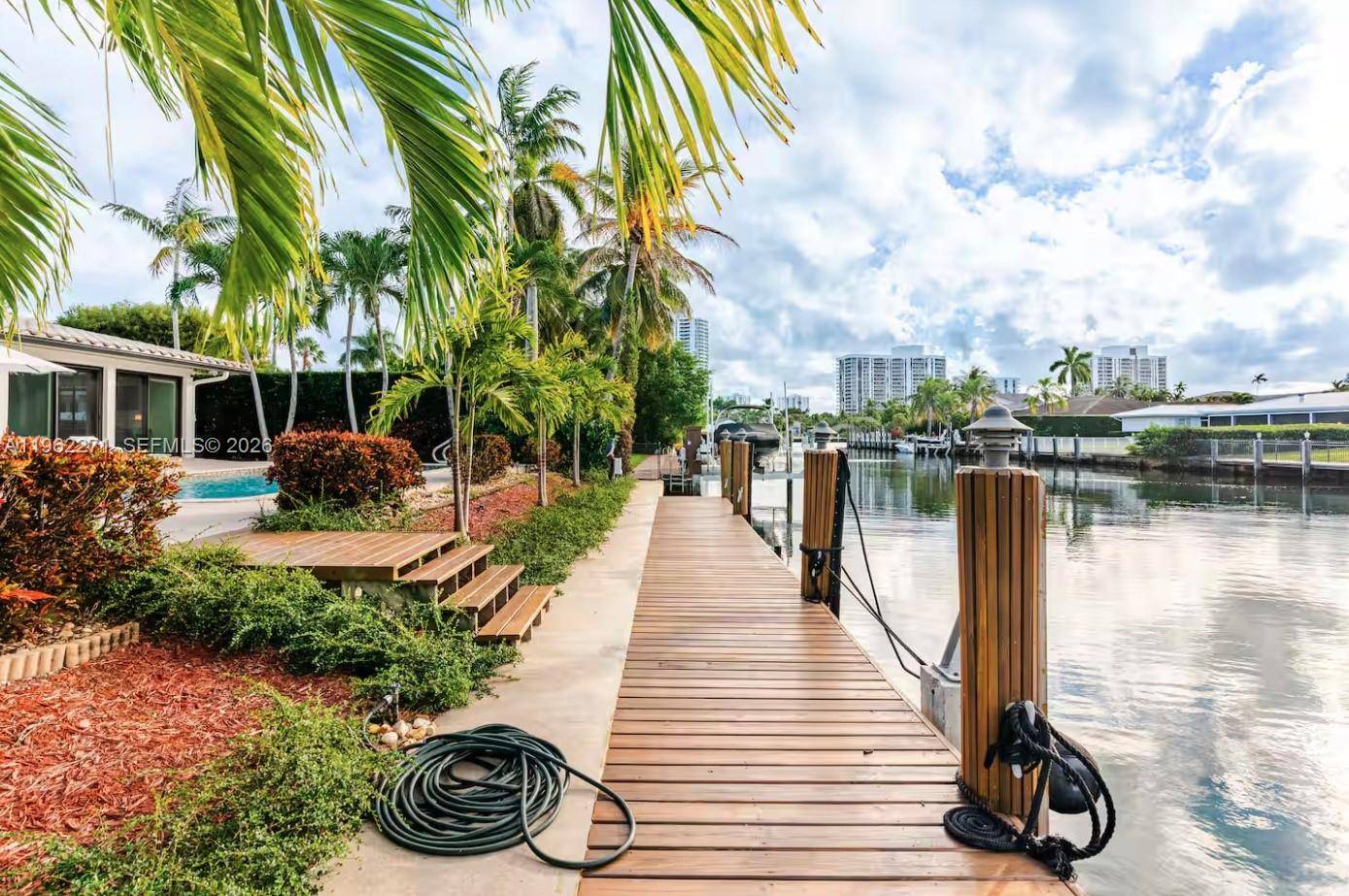 636 Hibiscus DrHallandale Beach - picture