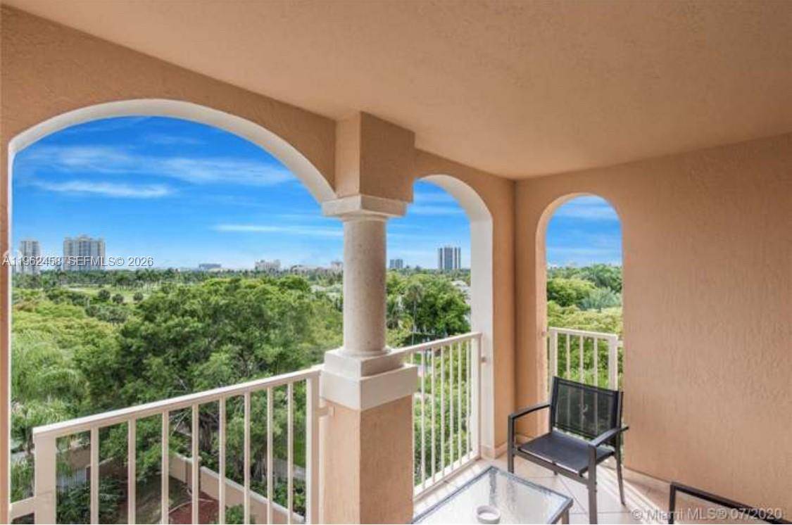 19999 E Country Club DrAventura - Condo/Co-Op/Seasonal,Condo condo unit 1501 - picture