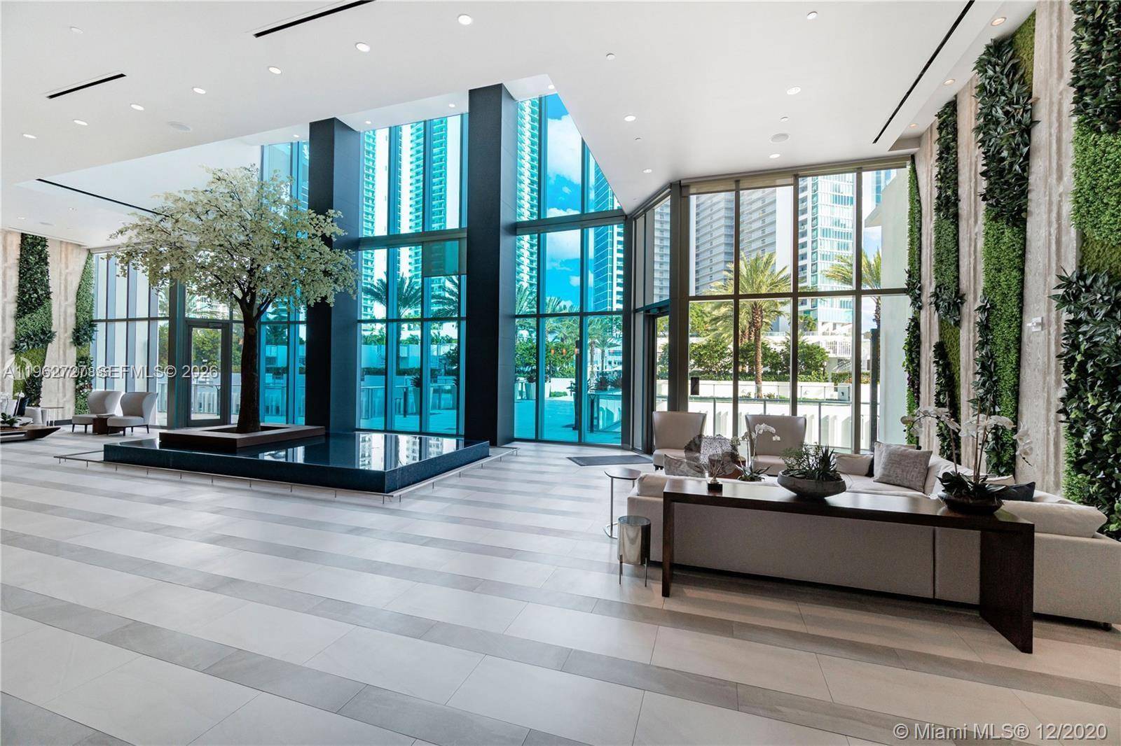 851 NE 1st AveMiami - PARAMOUNT MIAMI WORLDCENT condo unit 3903 - picture