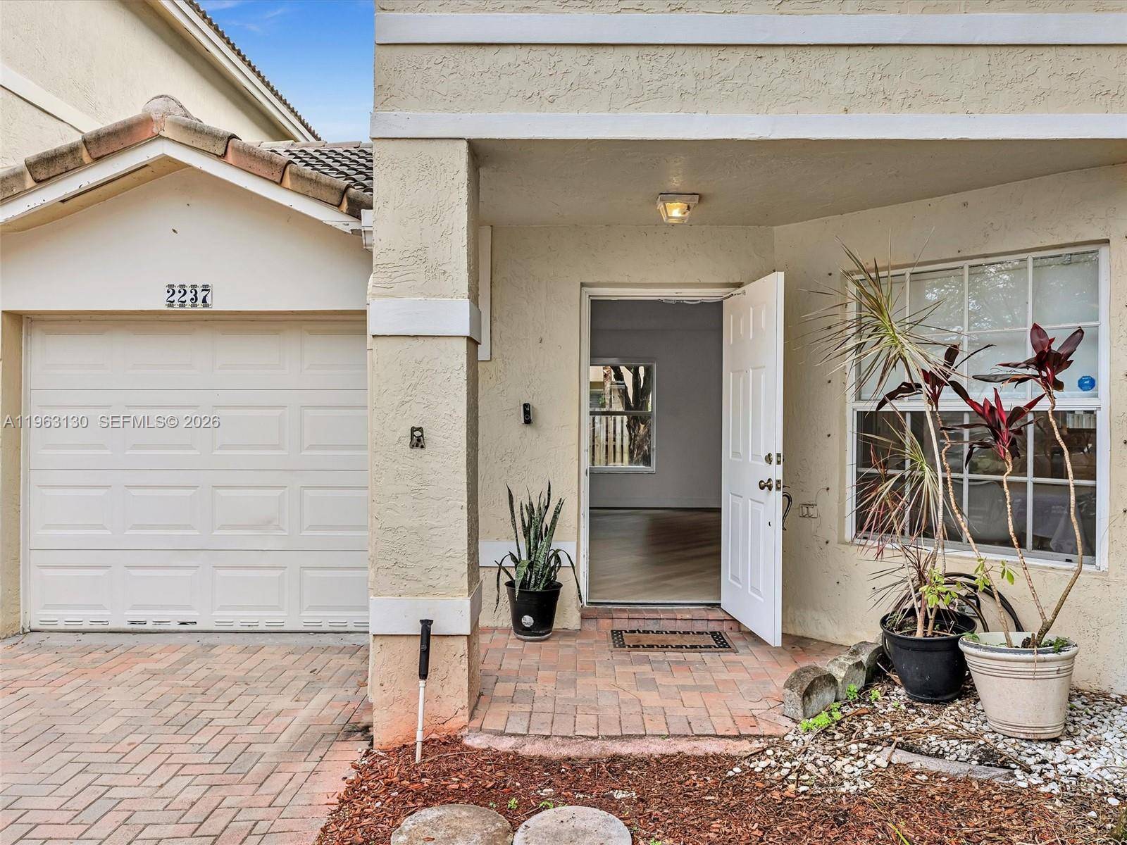 2237 NW 171st TerPembroke Pines - picture