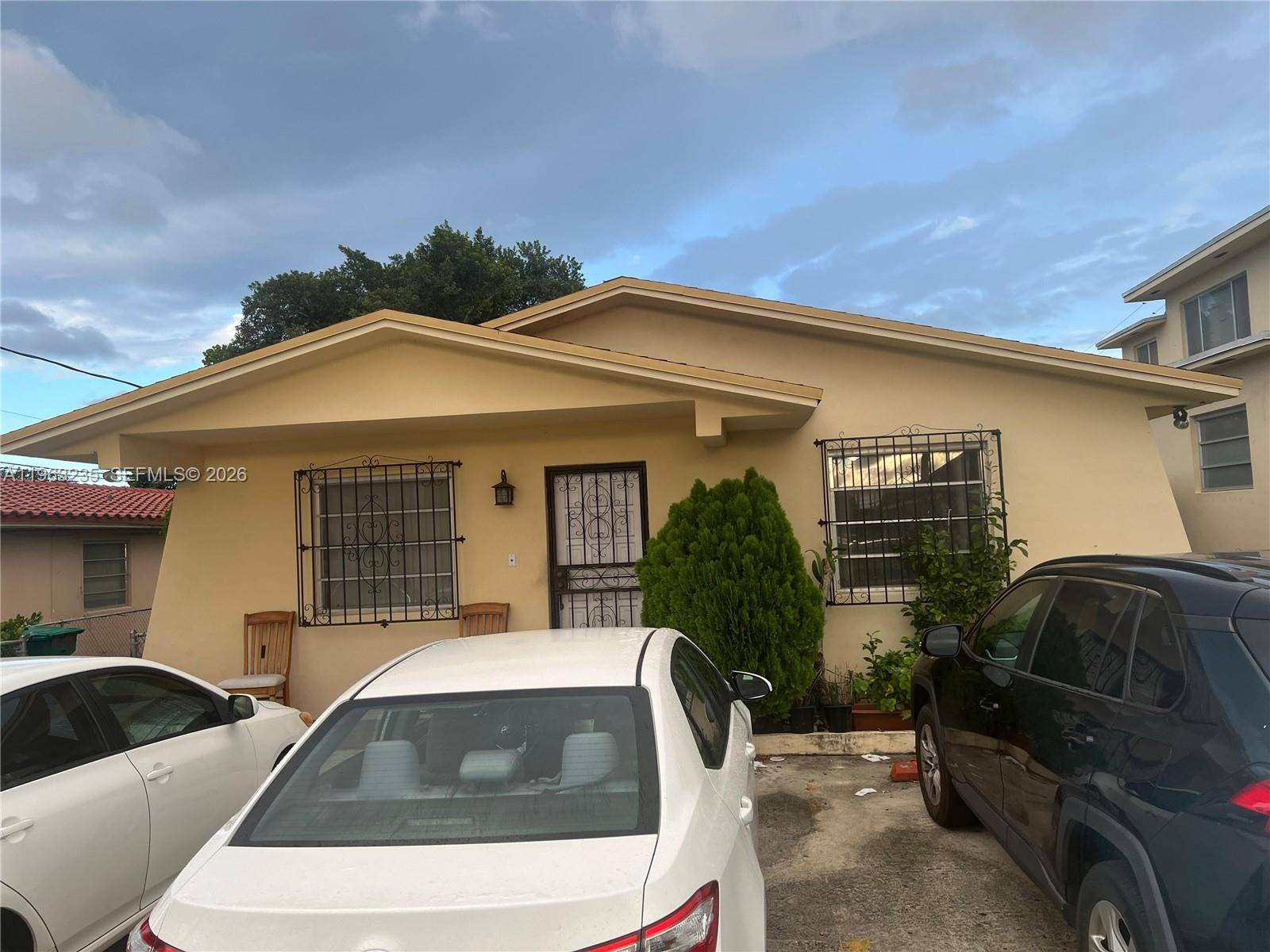 733 NW 33rd AveMiami - picture