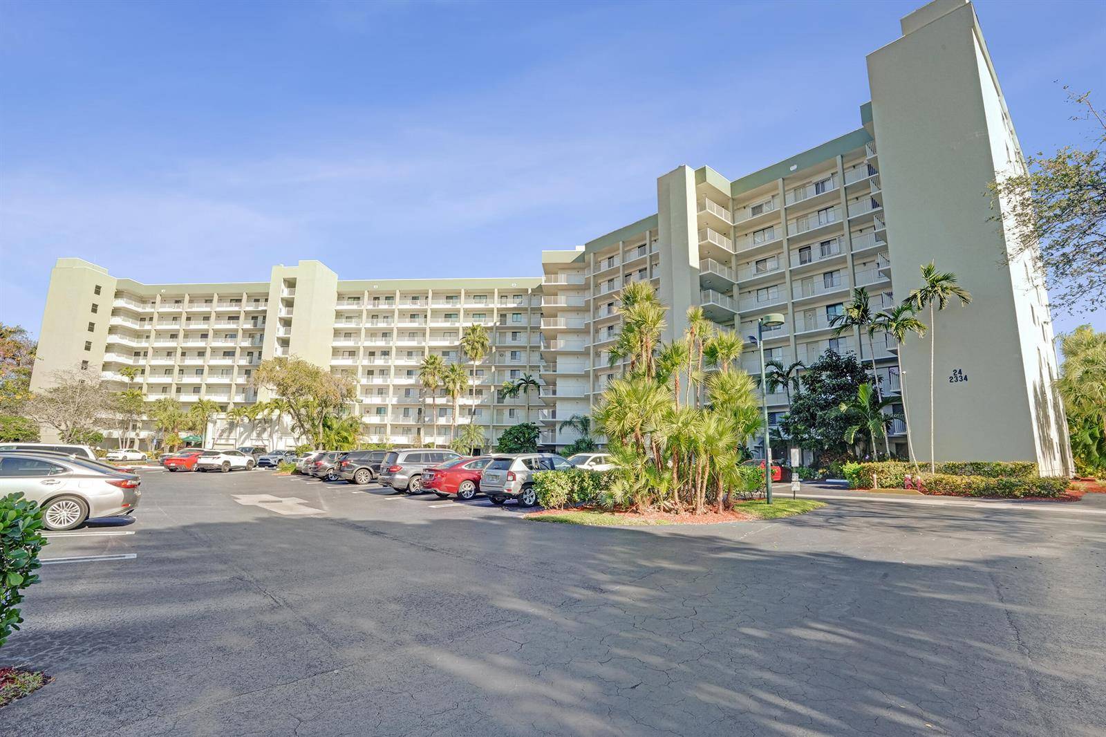2334 S Cypress BendPompano Beach - CYPRESS BEND CONDOMINIUM V condo unit 907 - picture