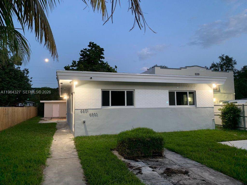 6801 NW 2nd CtMiami - picture