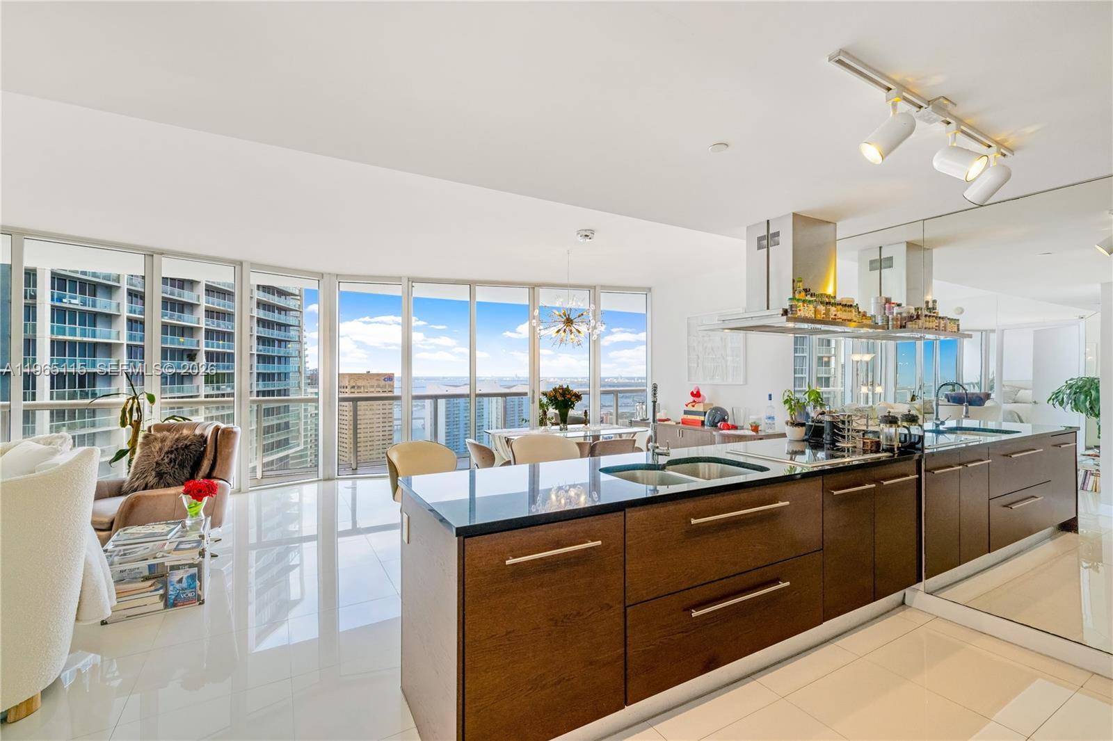 495 Brickell AveMiami - Condo/Co-Op/Annual,Condo condo unit 4704 - picture