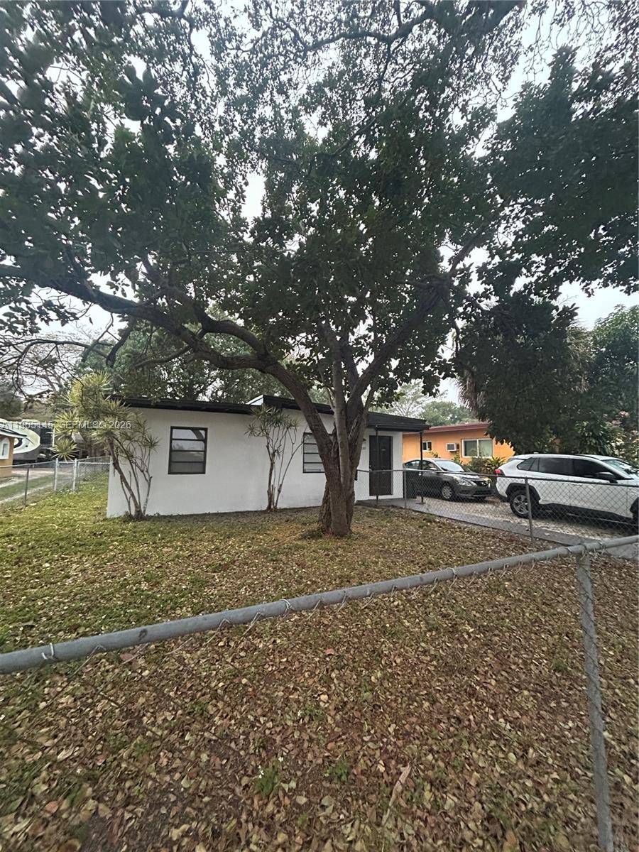 1080 NW 121st StNorth Miami - picture