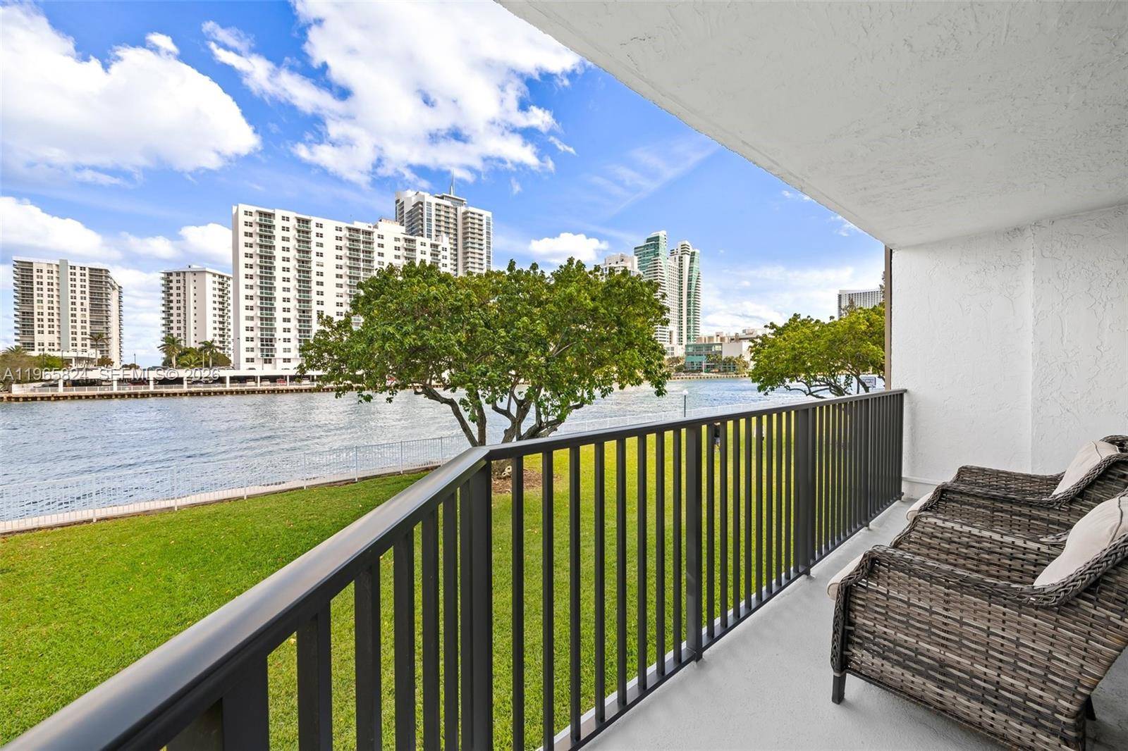 800 Parkview DrHallandale Beach - Condo 5+ Stories,Condo condo unit 221 - picture