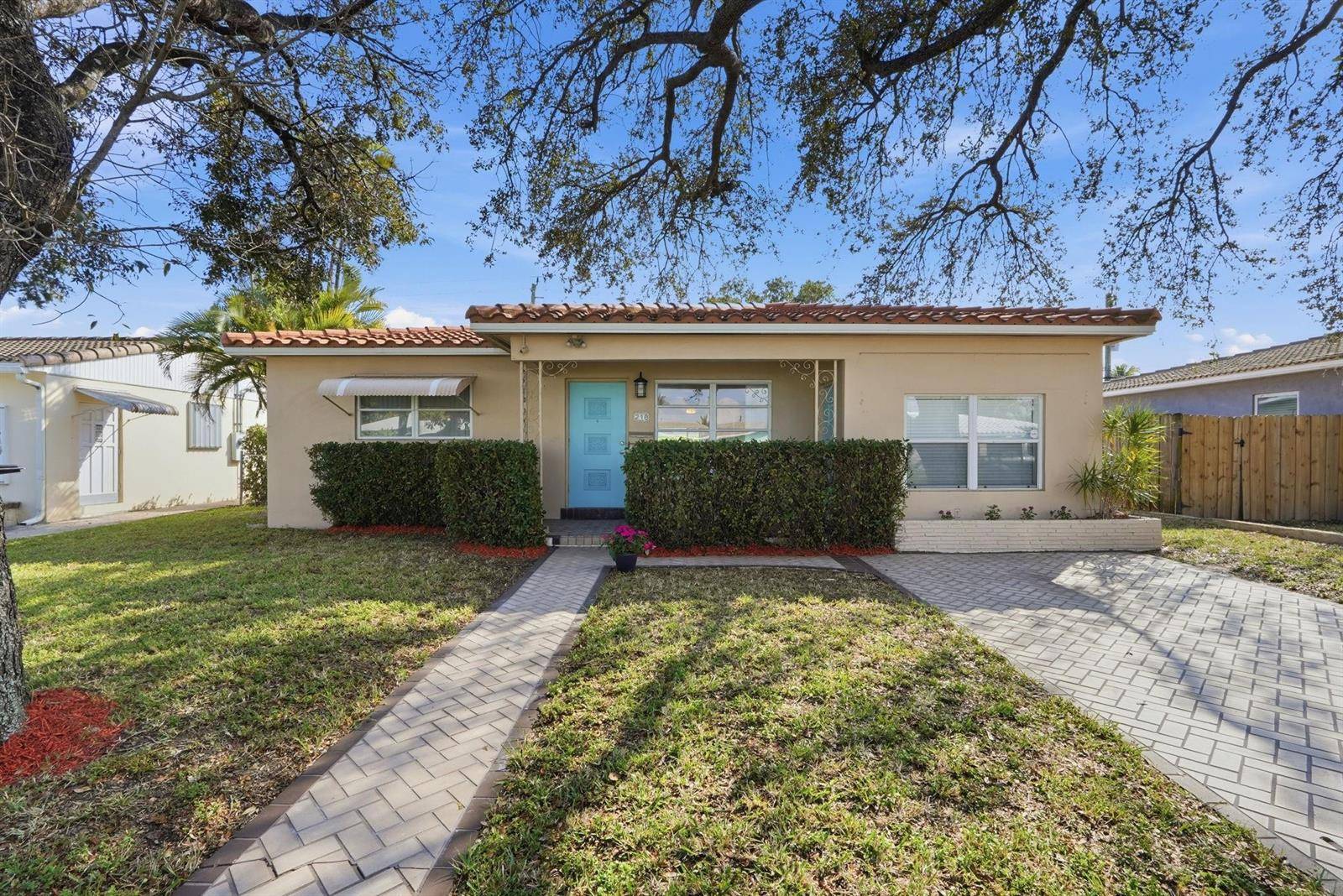 218 SE 3rdDania Beach - picture